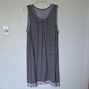 Croft & Barrow Black and White Chemise Nightgown Rayon
